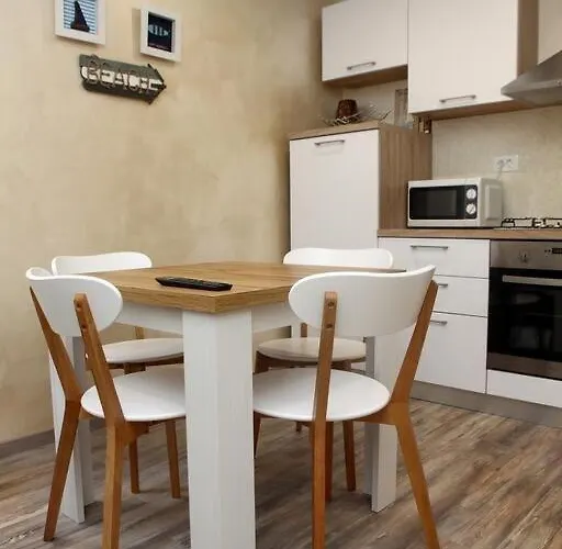 Modern By Sea * Umag