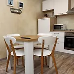 Modern By Sea * Umag