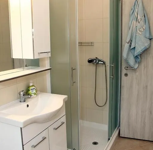 Modern By Sea 아파트